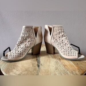 Pre-loved Beige Ankle Heel Booties